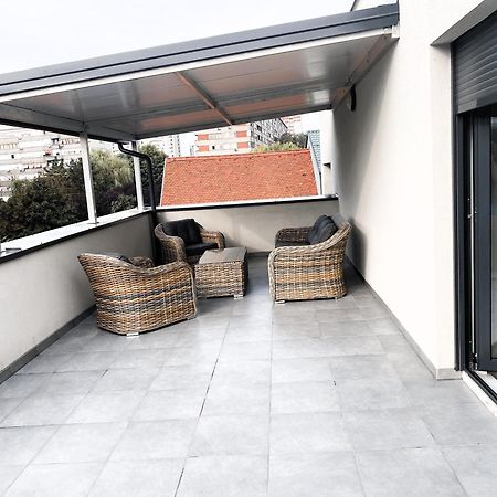 4-Star Zagreb Penthouse Apartment Екстериор снимка